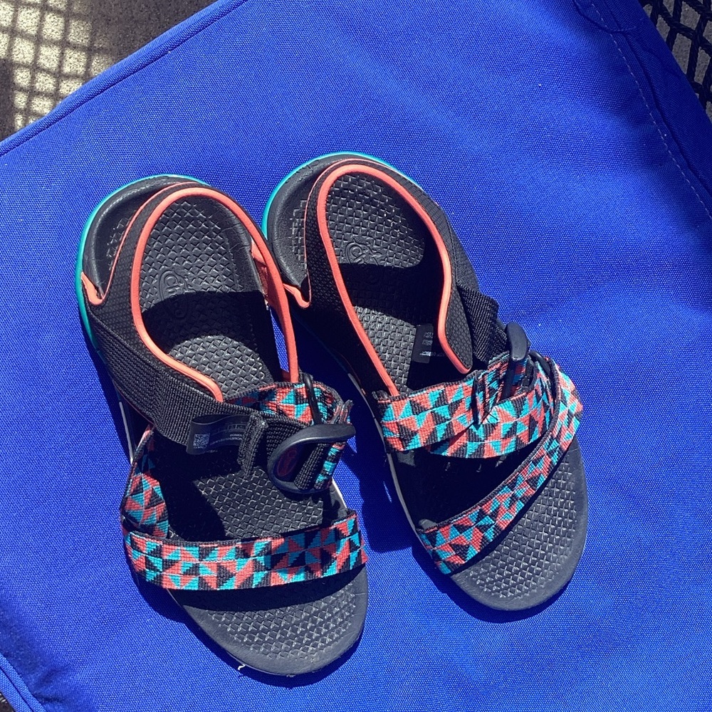 Chaco Women’s canvas colorful Thong Sandals